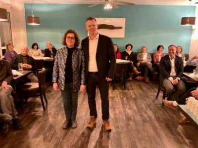 Ruth Baumann, die auch in der Mittelstands-Vereinigung im Landesvorstand aktiv ist und Jürgen Beirer, der MIT-Vorsitzende des CDU-Kreisverbandes Konstanz. Bild: Bernhard Grunewald